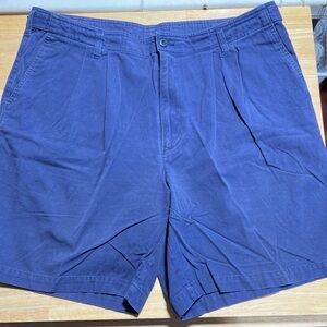 Men's Navy Pleated Cotton Shorts
